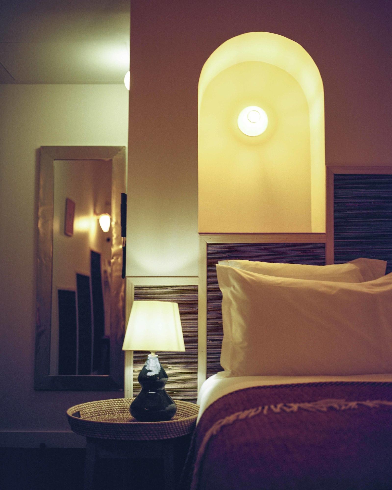 Hotel Habituel Parigi Esterno foto