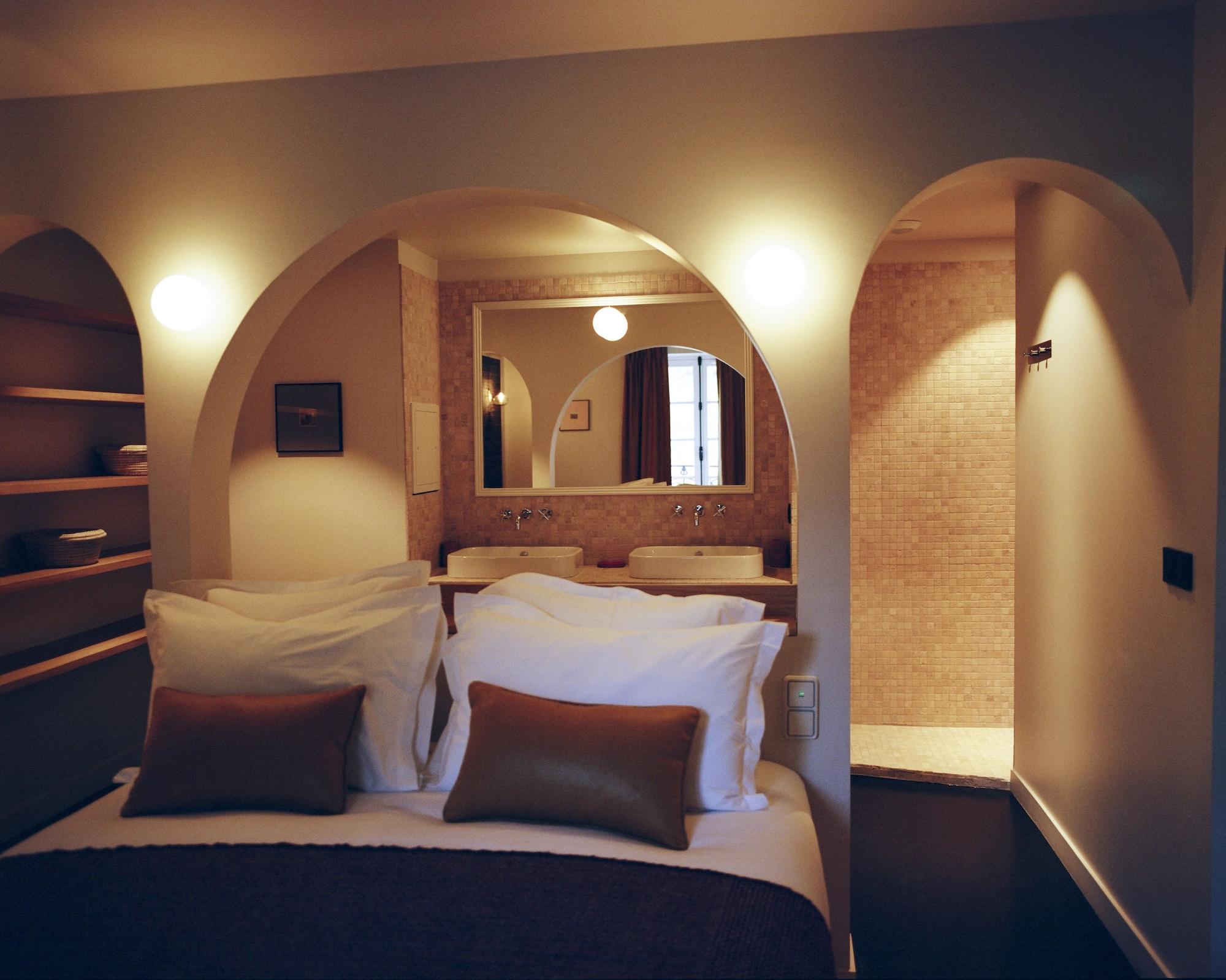Hotel Habituel Parigi Esterno foto