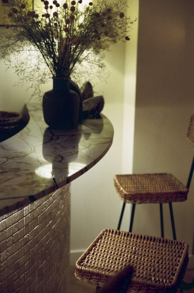 Hotel Habituel Parigi Esterno foto
