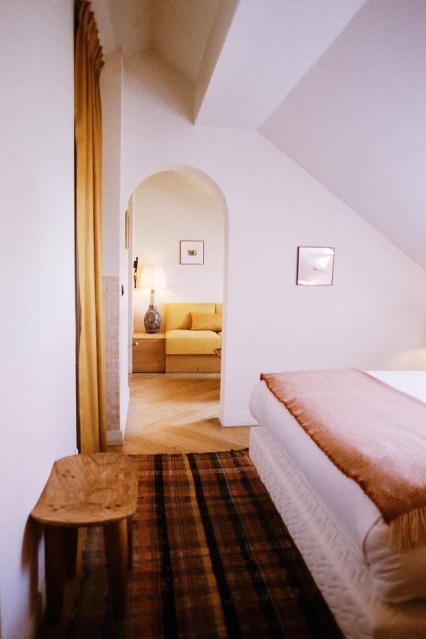 Hotel Habituel Parigi Esterno foto