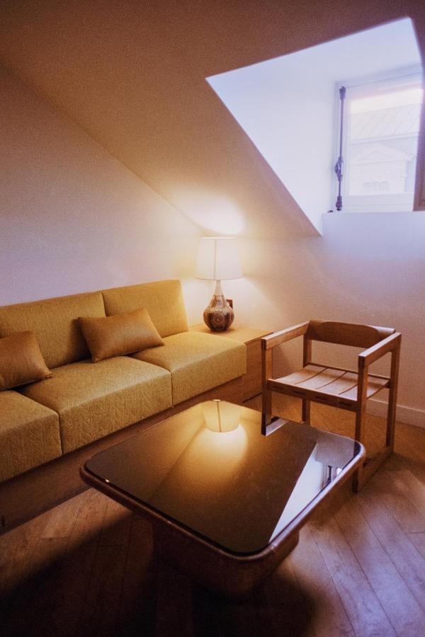 Hotel Habituel Parigi Esterno foto