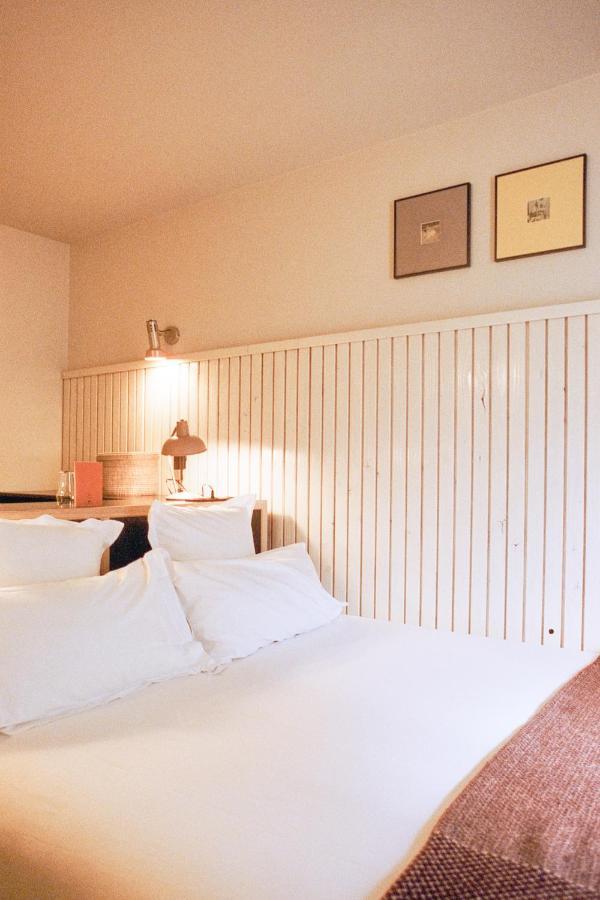 Hotel Habituel Parigi Esterno foto