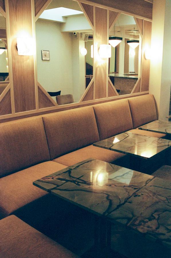 Hotel Habituel Parigi Esterno foto